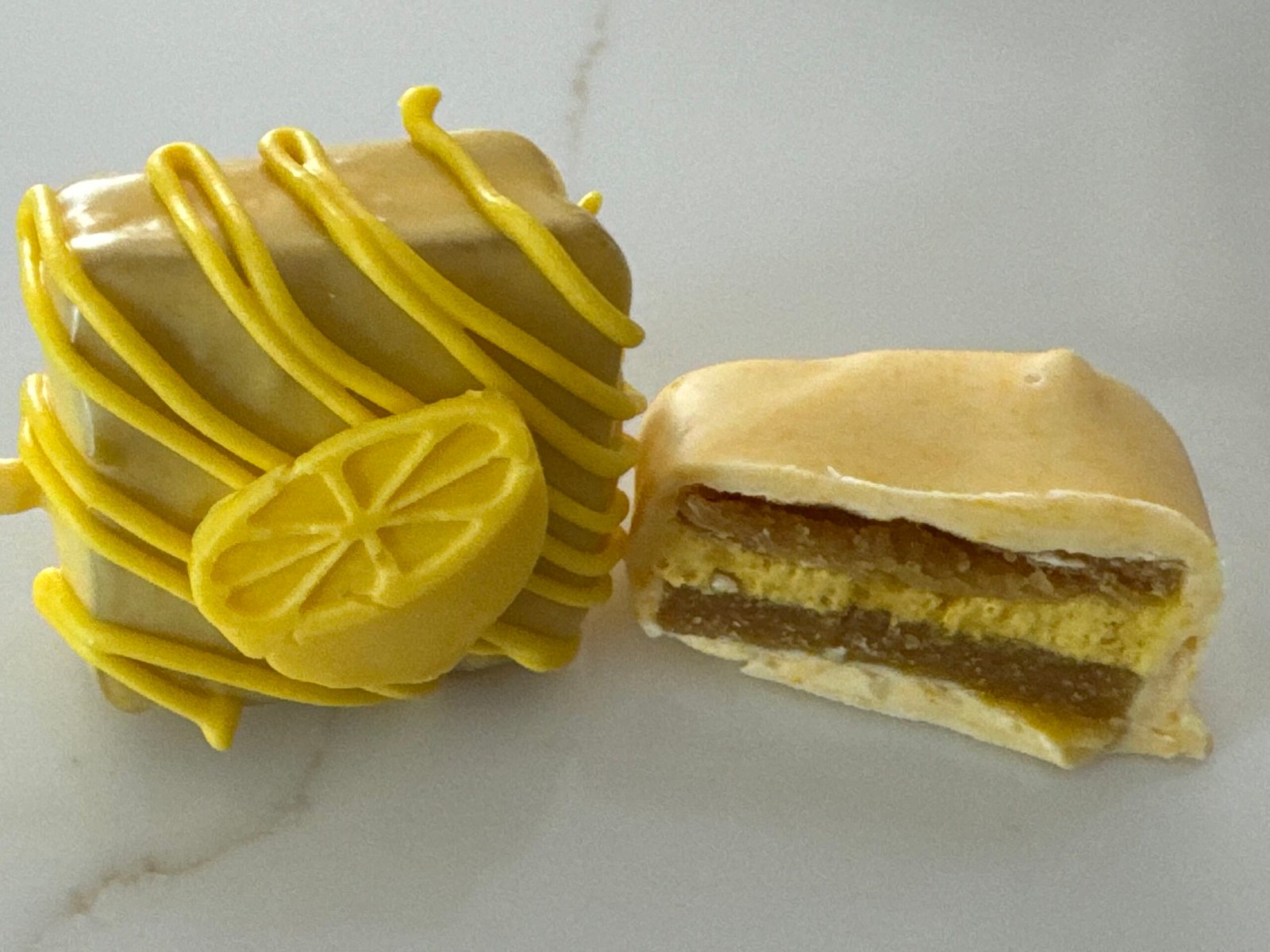 Lemon Cake Pop with Lemon Buttercream Filling